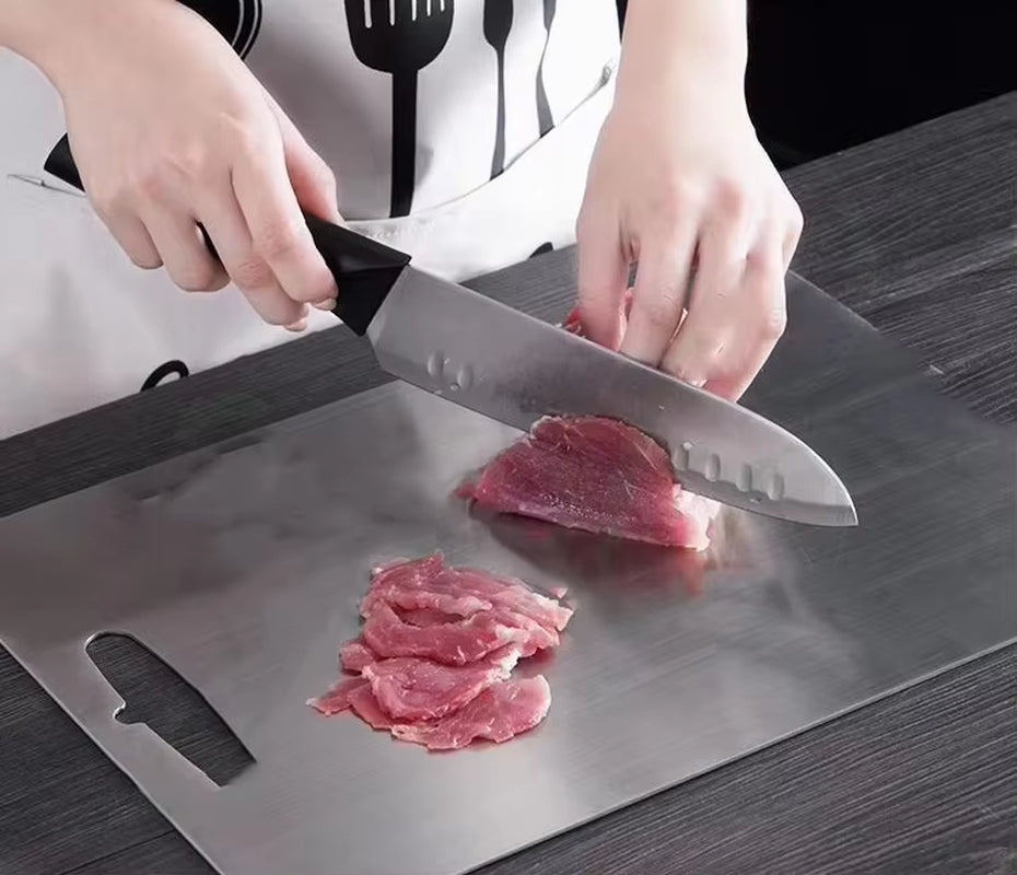 Customized Gr2 Titanium Cutting Board in 1Mm 1.5Mm 2Mm 3Mm Thickness Hot Rolled Technique Welded Process